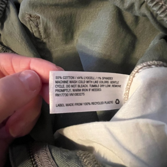 Pants - Picture 7 of 8